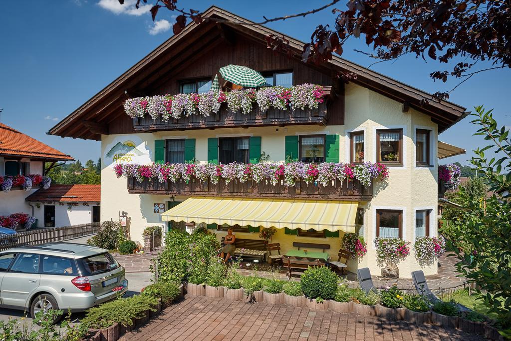 Gaestehaus Alpina Bad Kohlgrub Extérieur photo