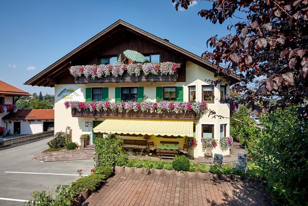 Gaestehaus Alpina Bad Kohlgrub Extérieur photo